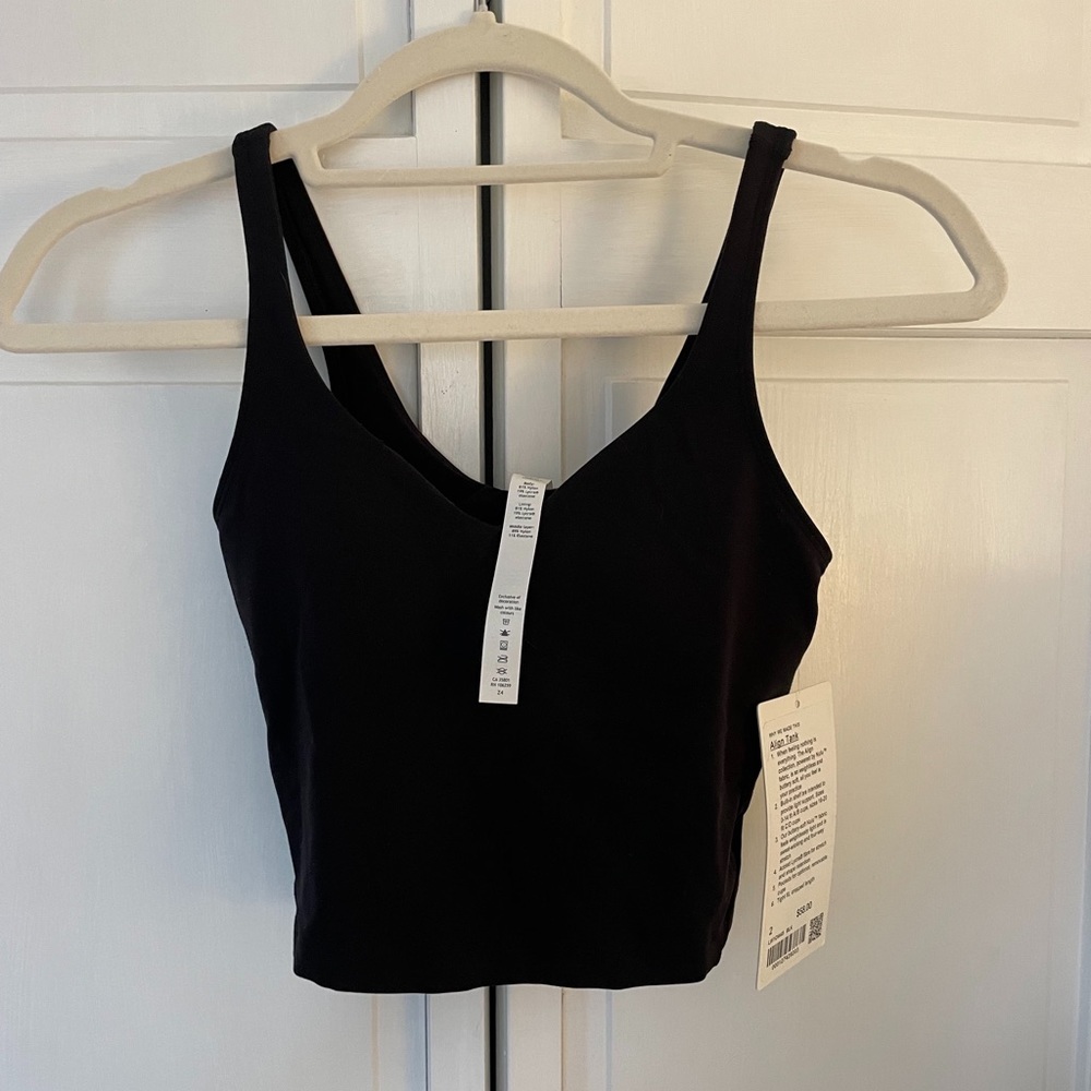 NWT LULULEMON BLACK ALIGN TANK SIZE 2 CROP